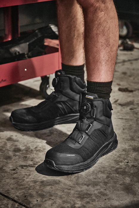 Syzmik ZFF501 UltraLite Mid Cut Black Freelock Boa Shoe